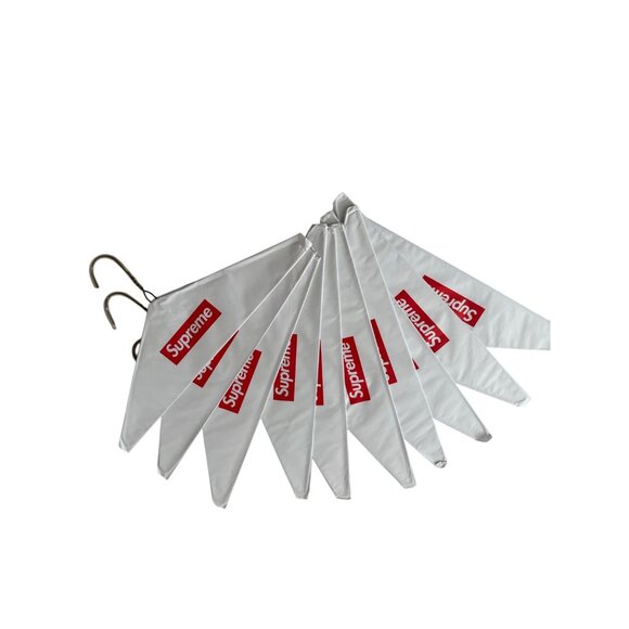 Supreme Logo Metal Hanger Set Of 10 - Picture 3 of 5
